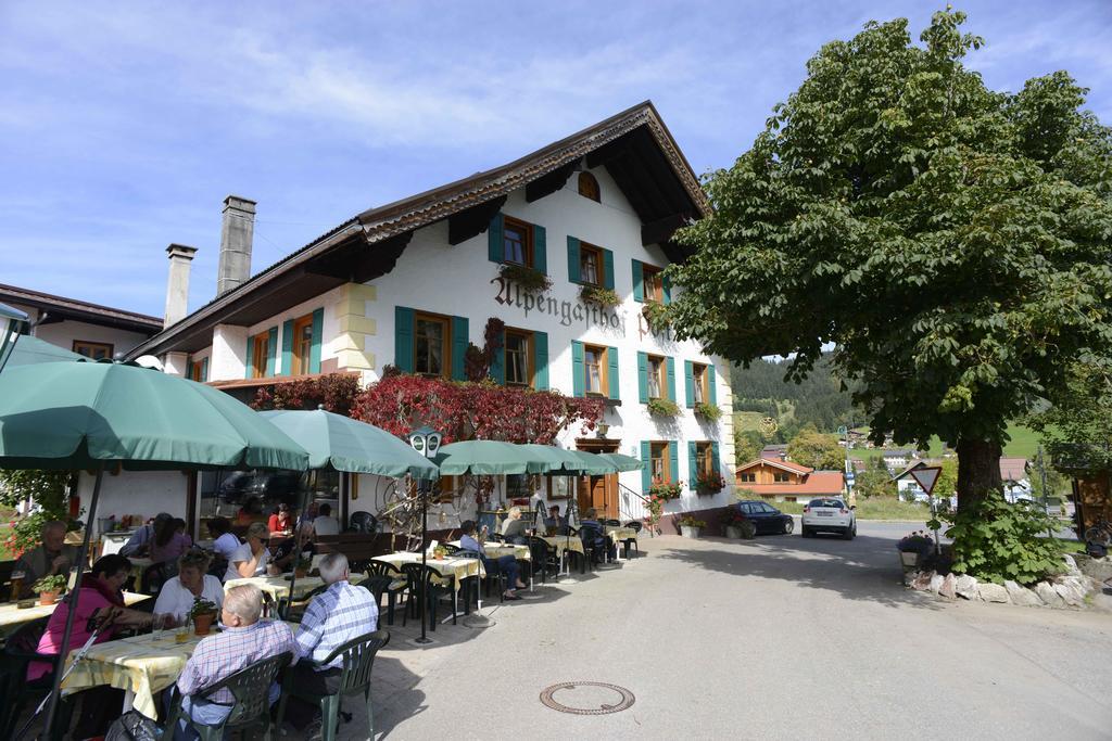 Alpengasthof Zur Post シャットヴァルト エクステリア 写真