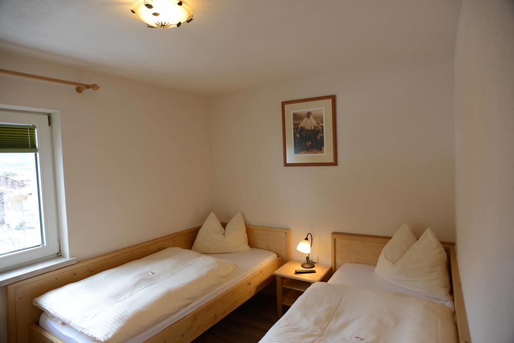 Alpengasthof Zur Post シャットヴァルト 部屋 写真